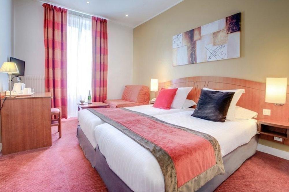 Europe Eiffel Hotel 3*