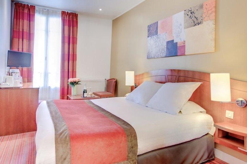 Europe Eiffel Hotel 3*