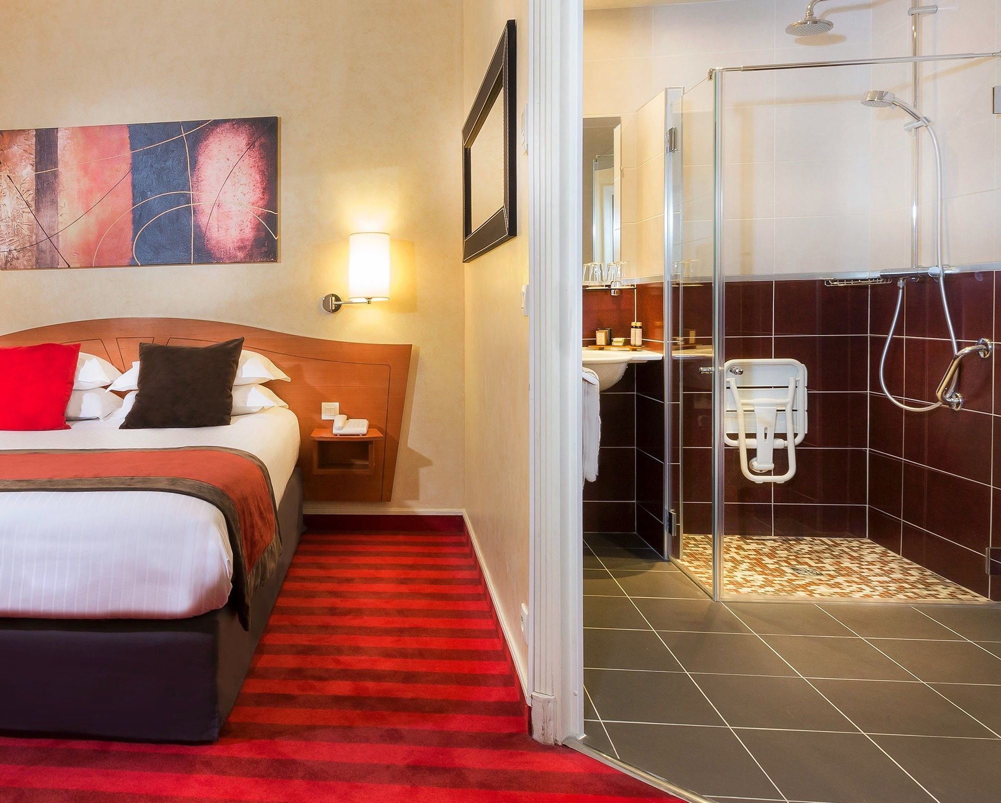 Hotel Europe Eiffel 3*